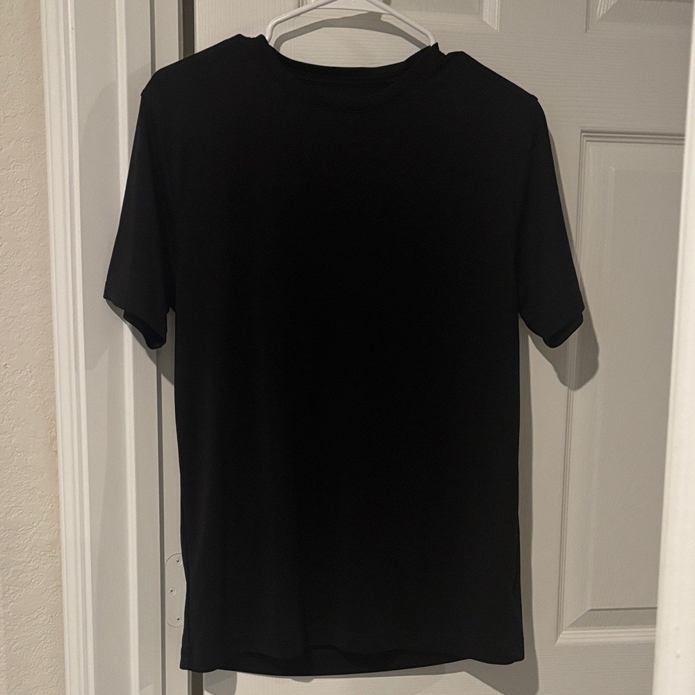 Old Navy Black Short Sleeve Active Tee